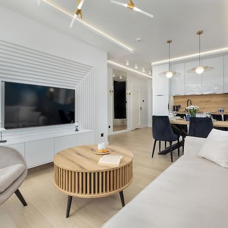 Polanki Aqua Apartment With Parking By Renters Prestige Kołobrzeg Kültér fotó