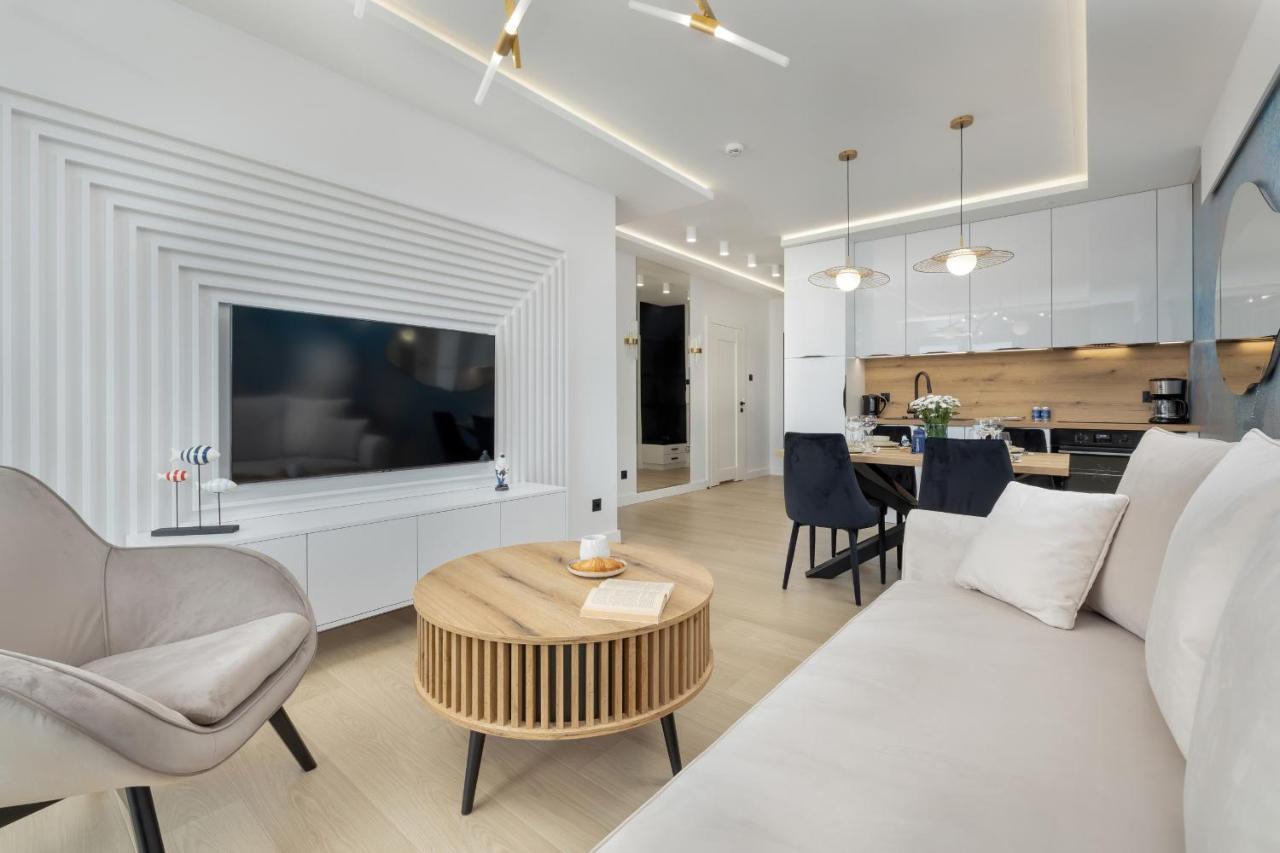Polanki Aqua Apartment With Parking By Renters Prestige Kołobrzeg Kültér fotó