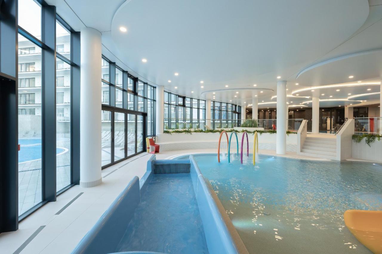 Polanki Aqua Apartment With Parking By Renters Prestige Kołobrzeg Kültér fotó