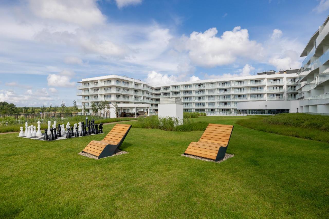 Polanki Aqua Apartment With Parking By Renters Prestige Kołobrzeg Kültér fotó